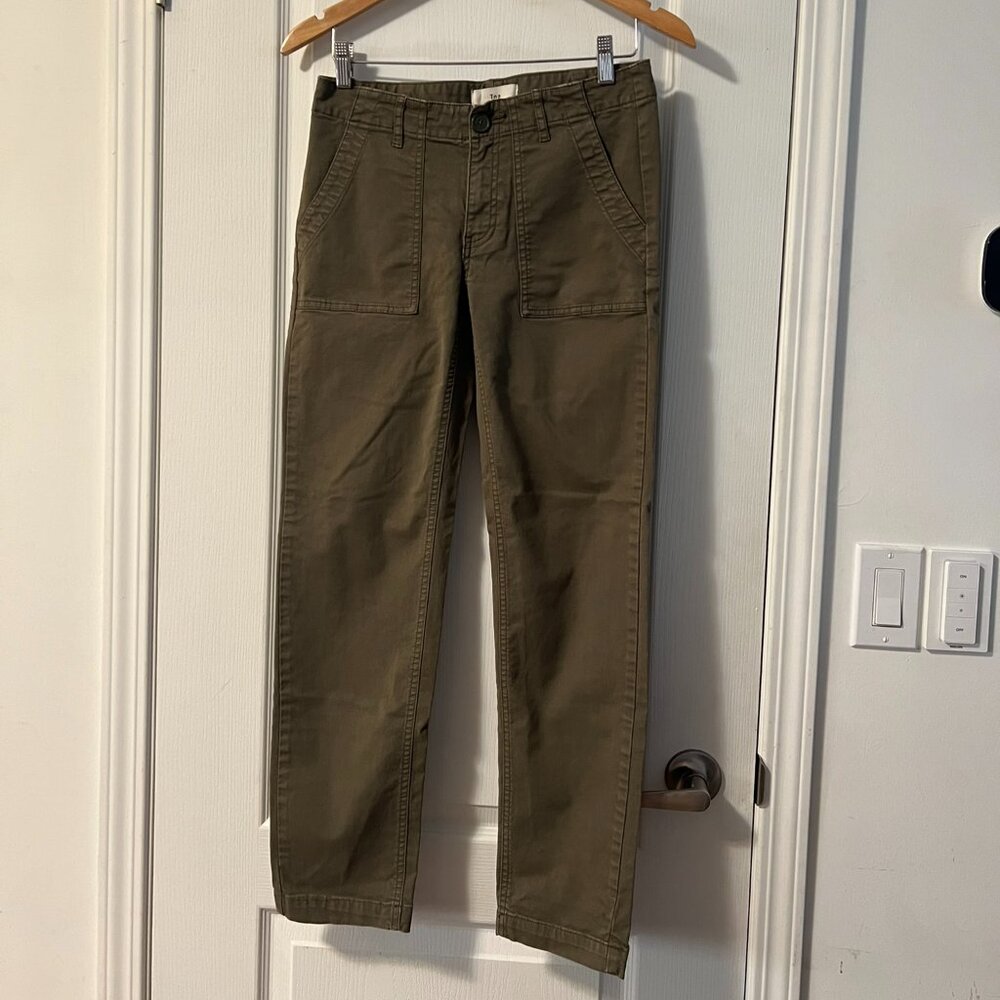 Aritzia TNA Olive Green Patch Pocket Tapered Leg Cargo Pant